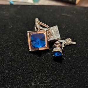 Elegant Blue and Silver Cufflinks And Tie Bar